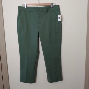 NEW WITH TAGS GREEN GAP SLIM FIT CROP PANTS - 10 PETITE